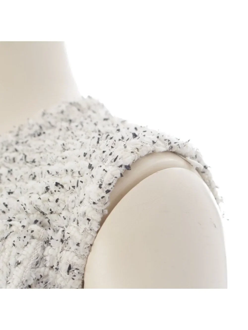Chanel Tweed CC Logo Pearl Clear Button Sleeveless Fitted Dress White 36